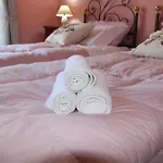 Duca\'S Guest House